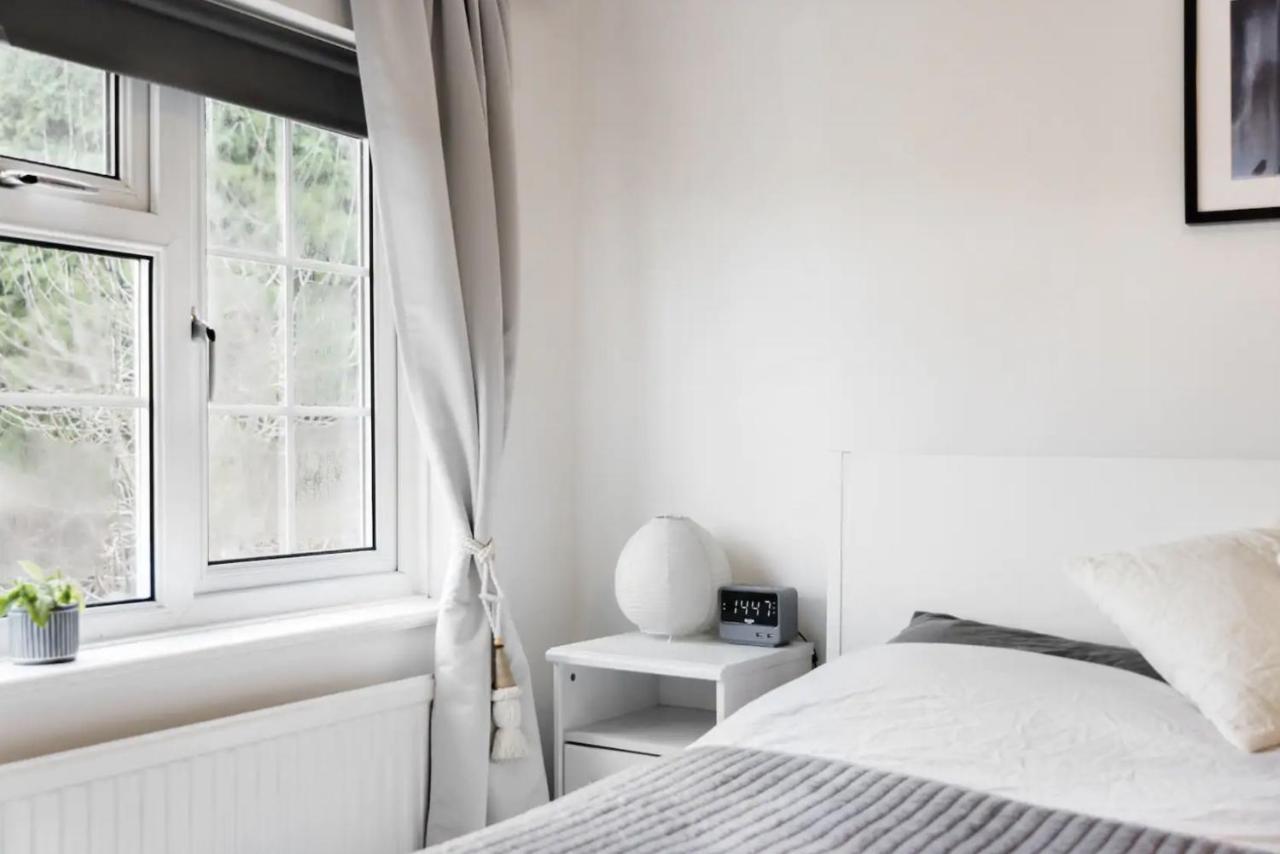 The Film Studio Appartement 5 Min To Harry Potter Watford  Bagian luar foto