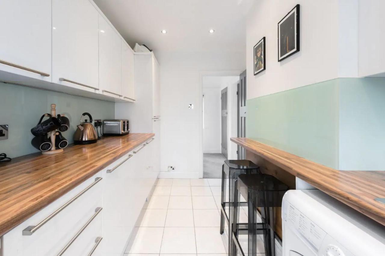 The Film Studio Appartement 5 Min To Harry Potter Watford  Bagian luar foto
