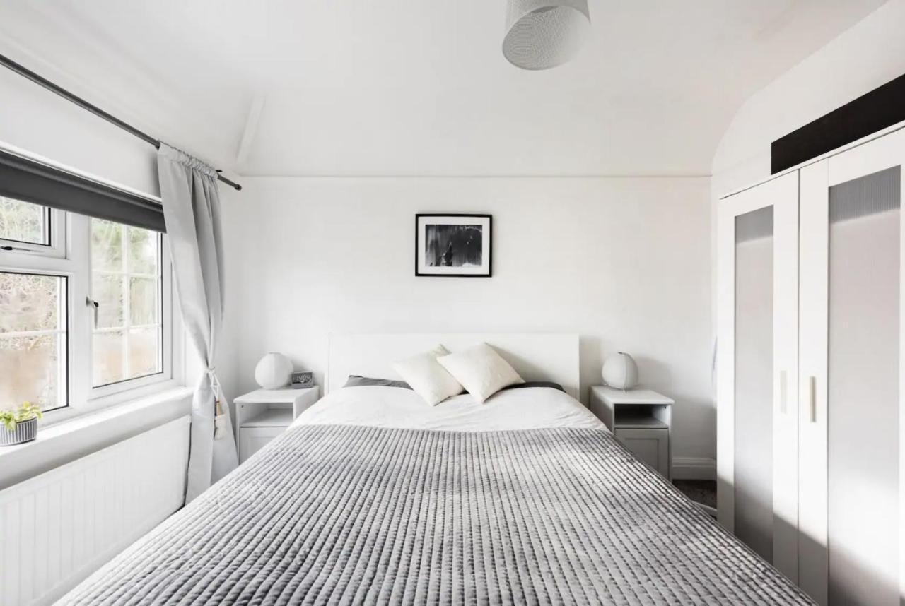 The Film Studio Appartement 5 Min To Harry Potter Watford  Bagian luar foto