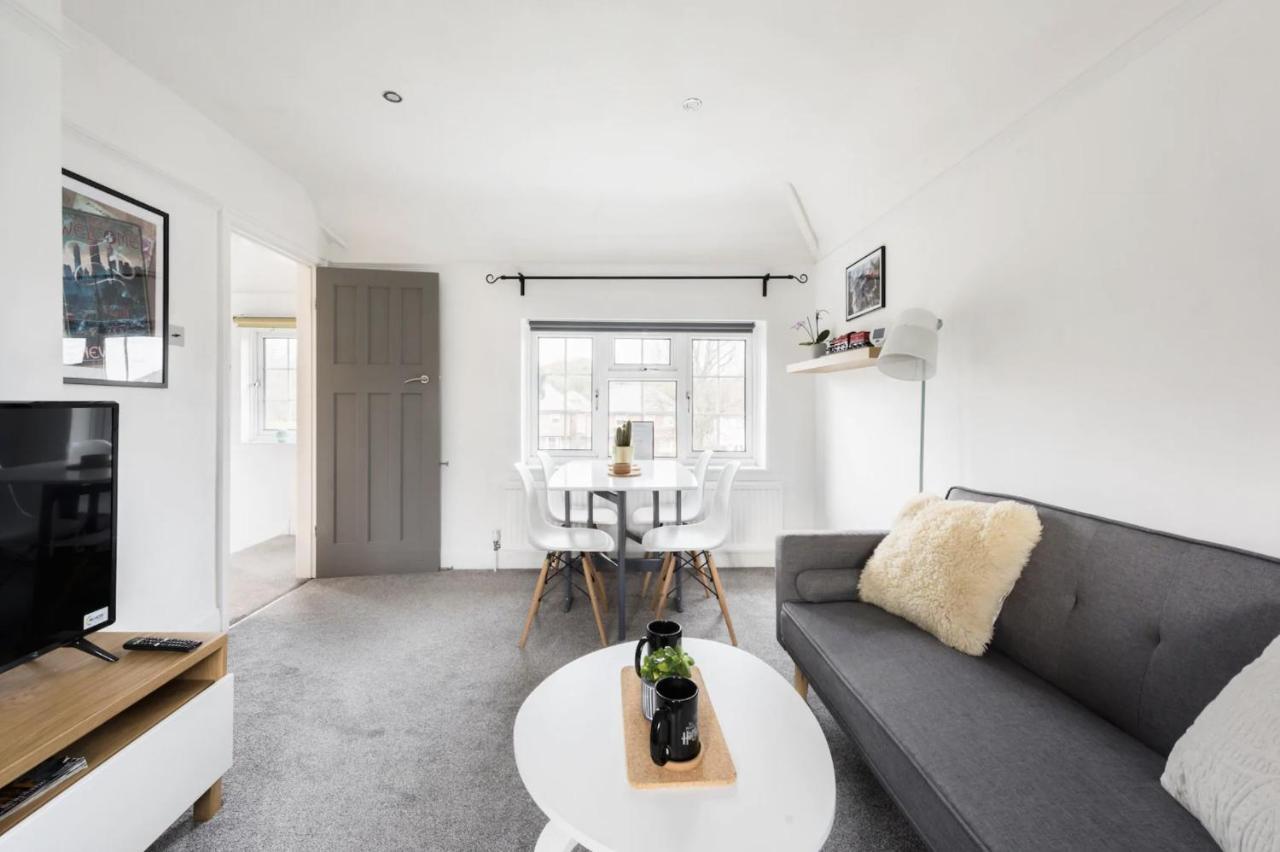 The Film Studio Appartement 5 Min To Harry Potter Watford  Bagian luar foto